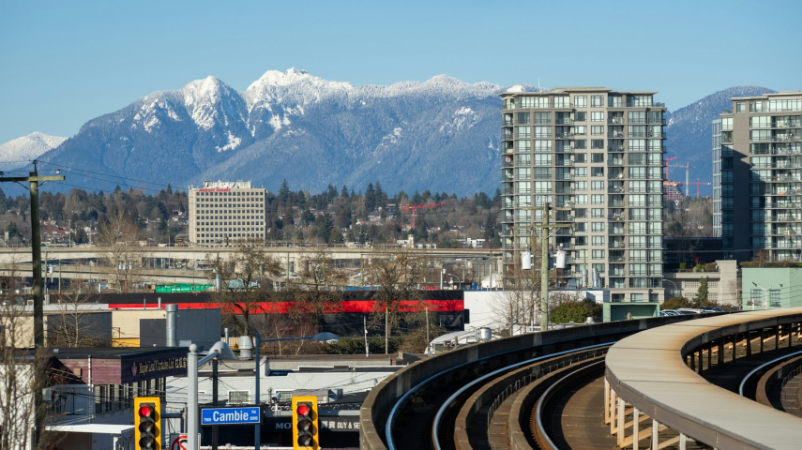 温哥华房价30年翻3倍！RE/MAX 报告：市场进入调整期，但长期支撑仍在