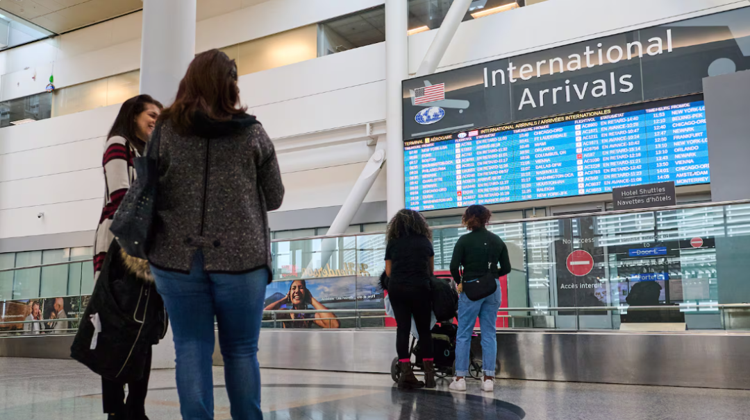 燃油价飙涨，航司最快4月中开始取消航班！夏季旅行一定买保险！