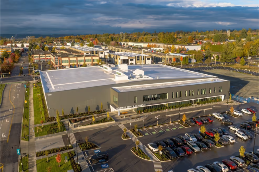 素里添新福利！全新克洛弗戴尔冰场正式开放