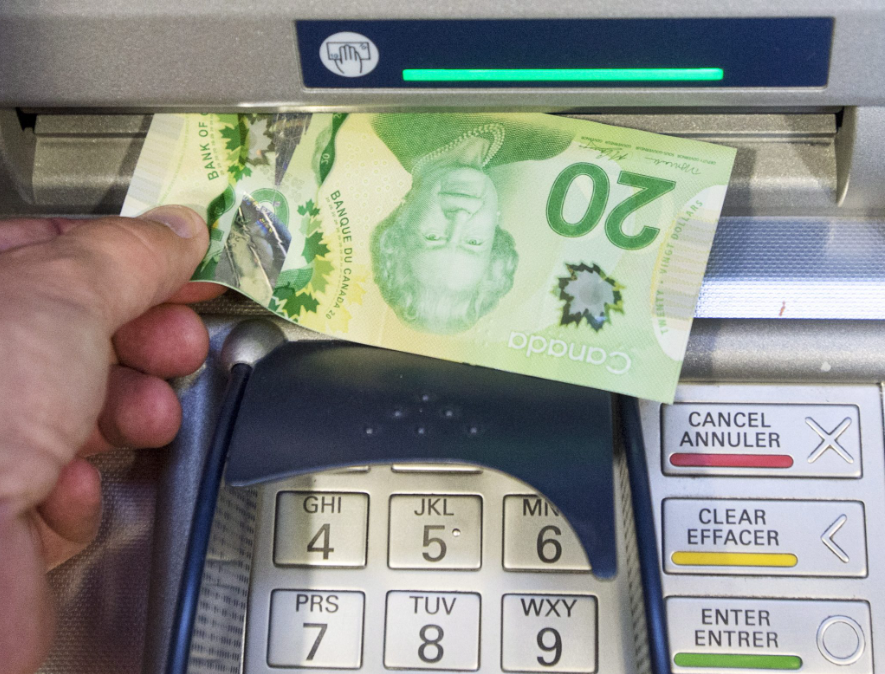 最低所得税率下调至14%，加国纳税家庭最多年省$840